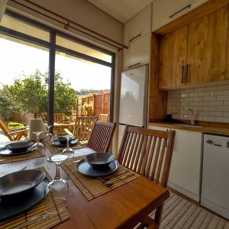 Stylish Garden Retreat, Ultimate Relaxation Case de vacanță *
